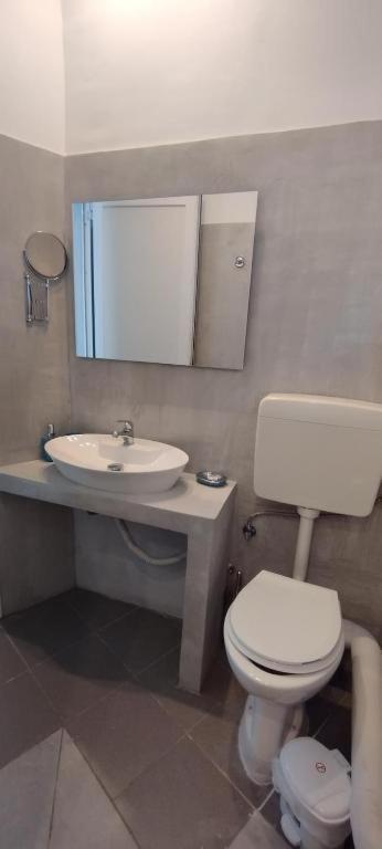 Dima Rooms And Apartments Athens Luaran gambar